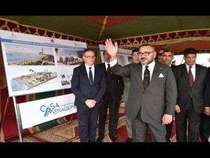 Le roi Mohammed VI lance les travaux d’aménagement de la promenade maritime de la Mosquée Hassan II